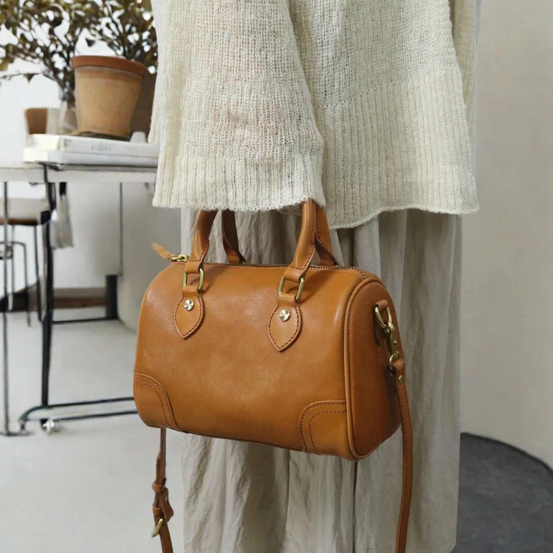 Handbag Top Grain Veg Tanned Leather Shoulder Bag Handmade Vintage Crossbody Bag Niche Large Capacity Tote Bag Pillow