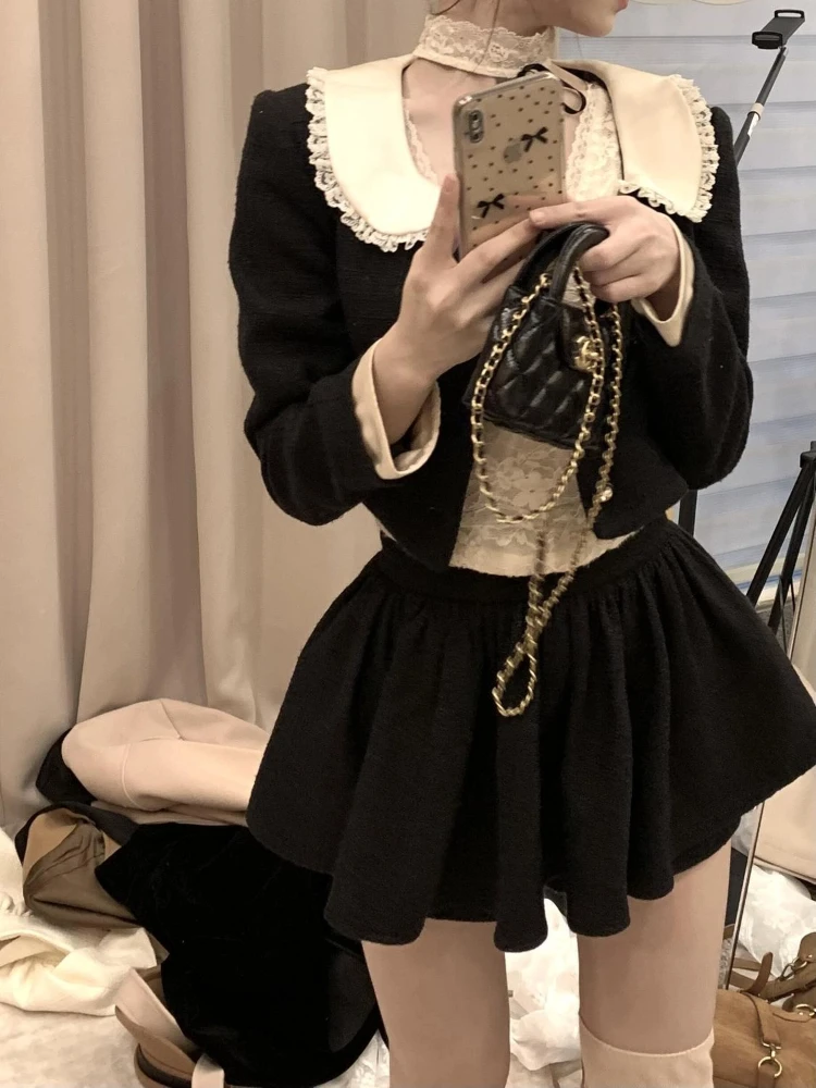 

Зимний элегантный комплект из 2 предметов для женщинВинтажная черная куртка с кружевным воротником + мини-юбка Костюм Fenale Chic и женский стиль 2025