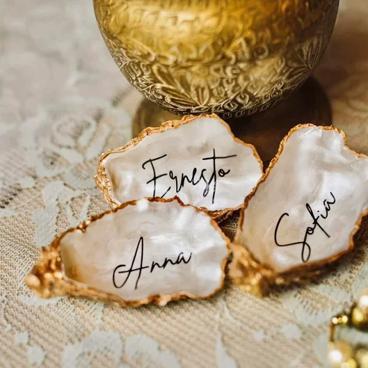 Customized Natural Oyster Shell High Grade Banquet Seat Card Wedding Meal Card Table Card Number Plate Guest Name Card