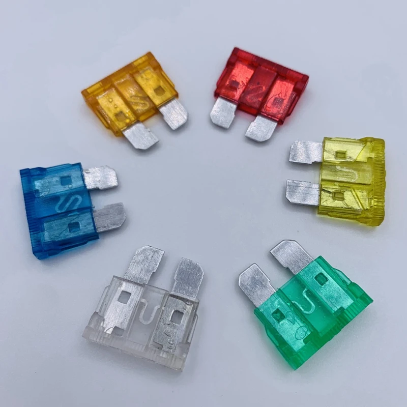 120 SZTUK Zestaw bezpieczników samochodowych Auto Car Truck Standard Blade Fuse Assortment 5A 10A 15A 20A 25A 30A Wymiana bezpieczników samochodowych