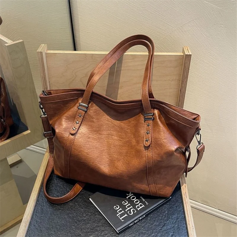 

Versatile leather bag, preppy style shoulder bag, casual crossbody bag, trendy student bag, commuting bag