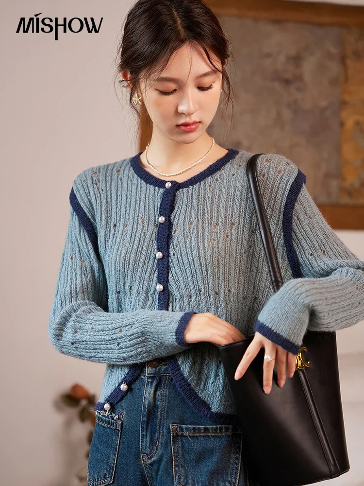 MISHOW [Mohair Fabric]Knitted Sweater Cardigan 2024 Autumn Color Matching Hollow Out Pearl Single Breasted Short Coat MXC41Z0148