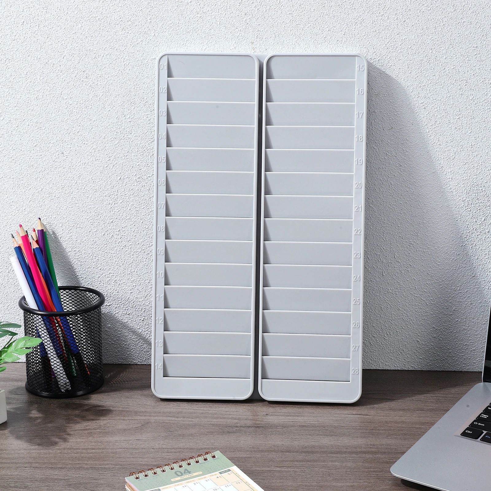 

Hanging Card Holder Display Multi-slots Cards Grey Task Boxes for Teachers Office