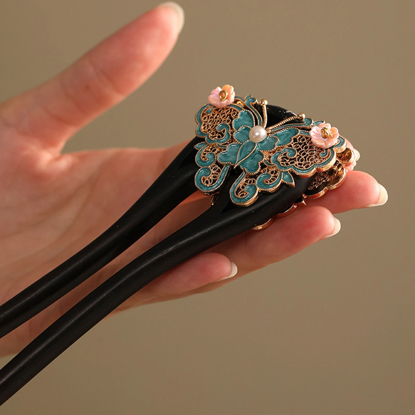 دبوس شعر على شكل حرف U على الطراز الصيني للنساء أنيق عتيق من خشب الصندل على شكل فراشة شرابة دبوس شعر خشبي فاخر خفيف #4