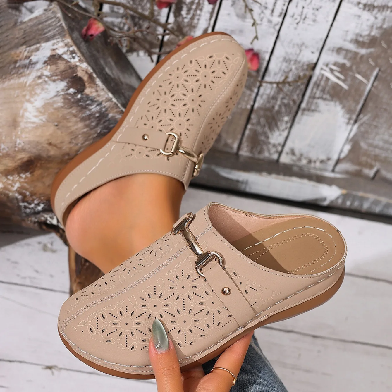 Damen-Halbschuhe: Leichte, modische Outdoor-Watschuhe für Mütter mittleren Alters – Sommer-Sandalen für Frauen – Detail 9