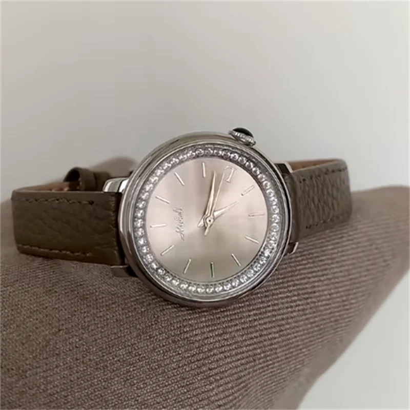 Silver-Gray Watch 2026 High-Quality Fashion Casual Luxury Leather Wristwatch Gift for Women Quartz Watch Accessory