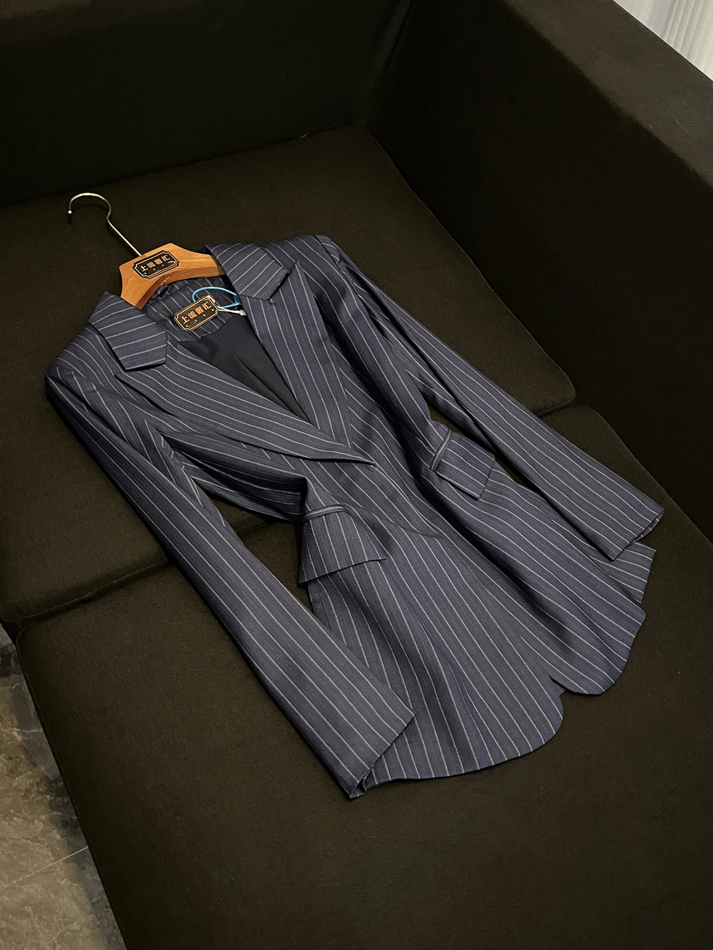 Professional Striped Suit Set for Women Deep Blue Slimming Two-Piece Fashionable Workwear Button-Up Long Sleeve Regular Length