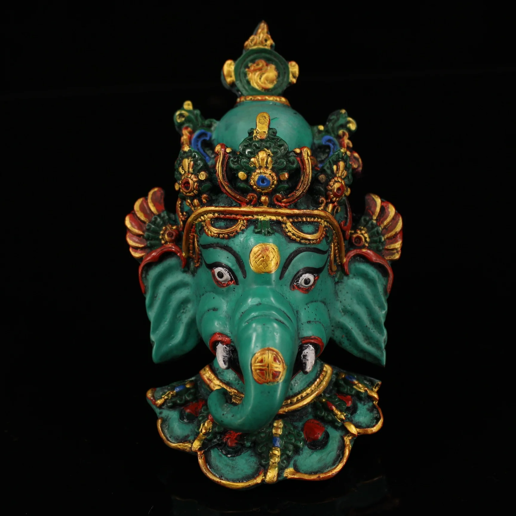 

7"Tibetan Temple Collection Old Lacquerware Painted Outline in gold Ganesha Buddha Head Mask Elephant Worship Hall Wall hanging