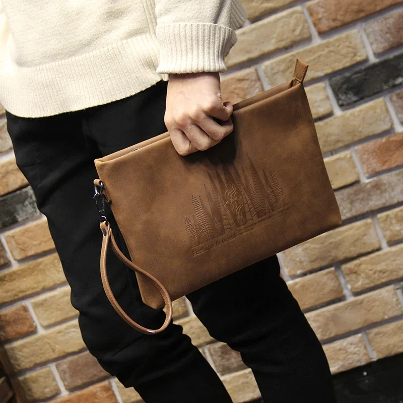 Xiao.P Vintage Crazy Horse pu Leather Men Envelope Clutch Bags Business Men Clutch Bags Large Capacity IPAD Bag Brown