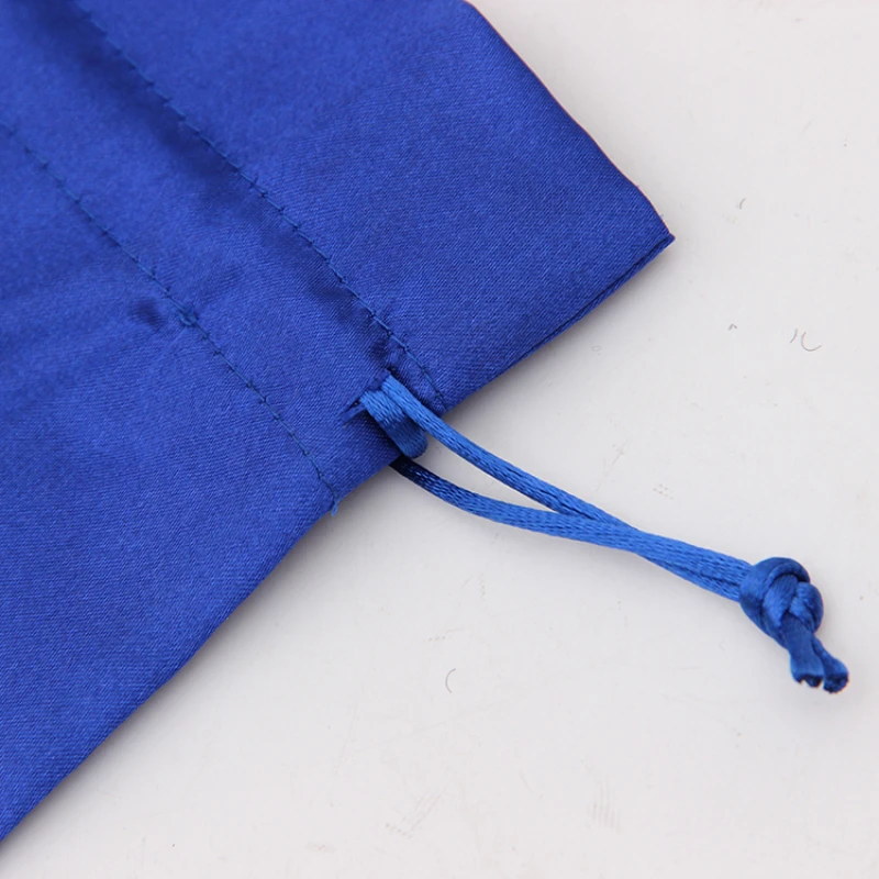 50 قطعة مجوهرات الحرير الأزرق الرباط حقيبة ماكياج أحذية الملابس عذراء وصلات شعر الباروكات أكياس التعبئة والتغليف تخزين شعار مخصص