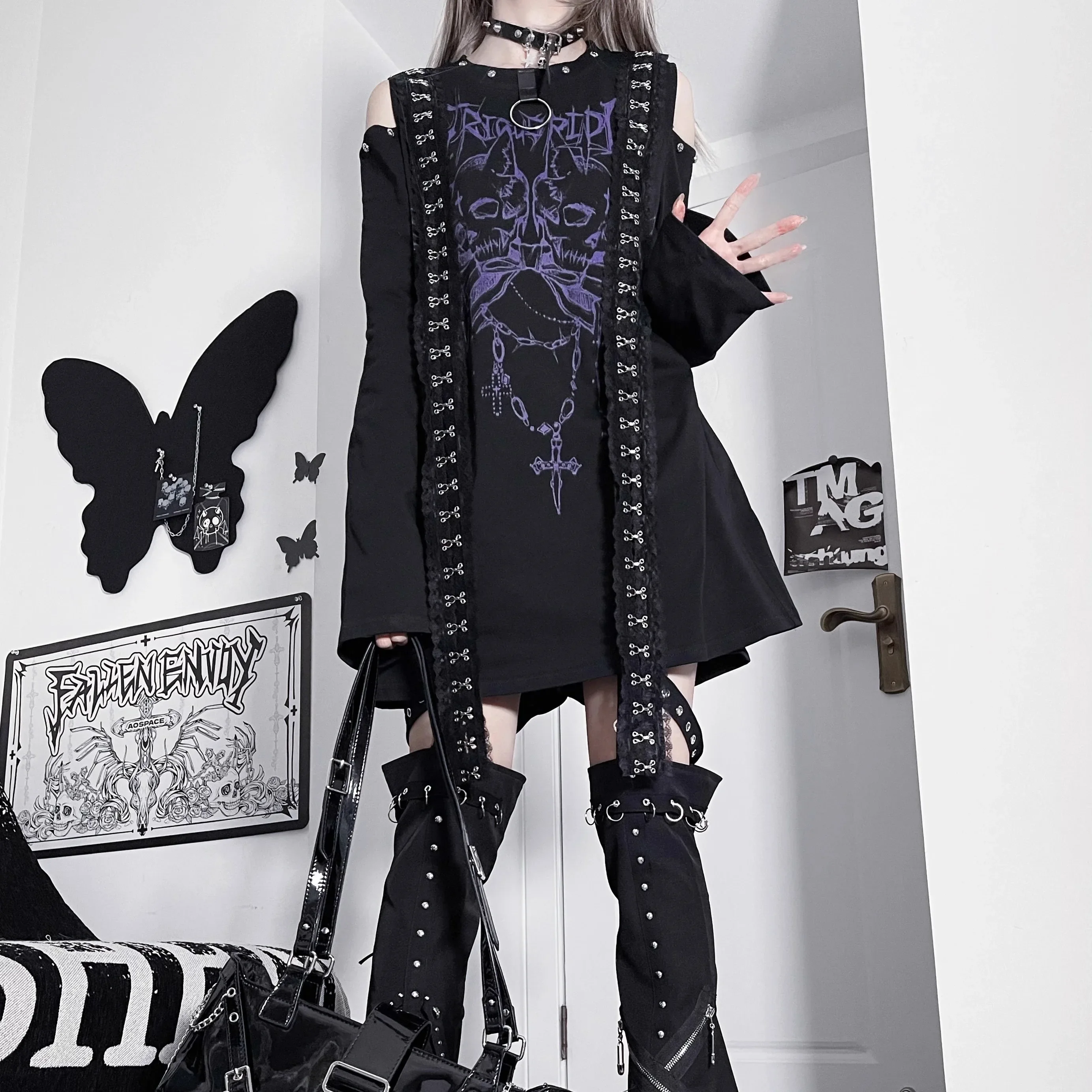 Gothic Skull Cross Print Cold‑Shoulder T‑Shirt Women Lace Trim Long Flare Sleeve Y2K Punk Loose Dress Top