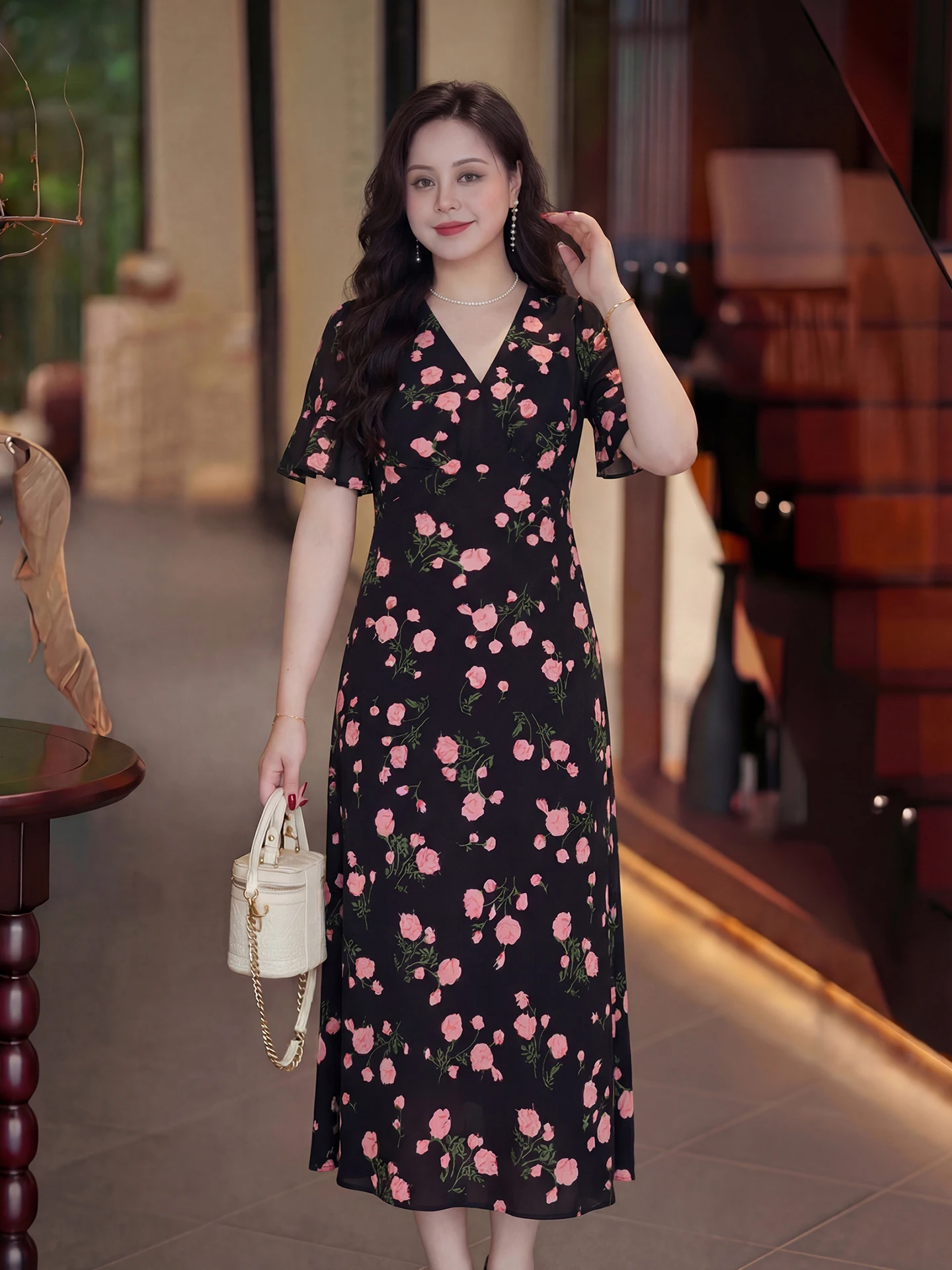 

Dave's plus Size Floral Print Midi Dress V-Neck Summer Fashion Women's Clothing Belly Cover A-Line Skirt Polyester Fiber