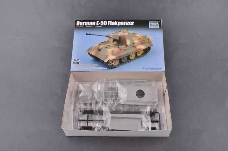 

Trumpeter model building kits 07124 E-50 Self-Propelled Anti-Aircraft Artillery 1/72