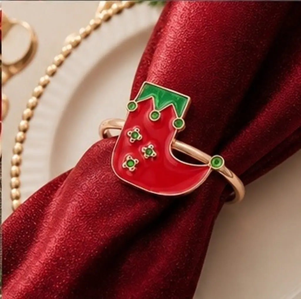 6Pcs Xmas Napkin Rings Sock Pattern Decorative Table Paper Buckle Dining Table Supply Festival Paper Ring Napkin Ring