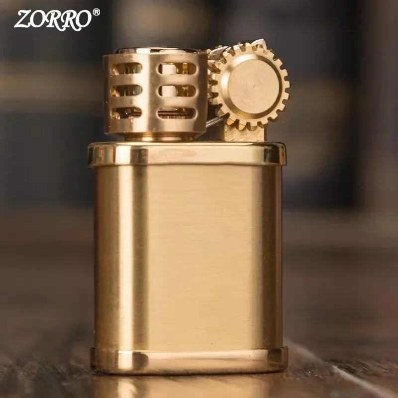 Zorro 588 Retro Gepersonaliseerde Slijpschijf Mini Draagbare Messing Aansteker Creatieve Kleine Punk Kerosine Aansteker Groothandel