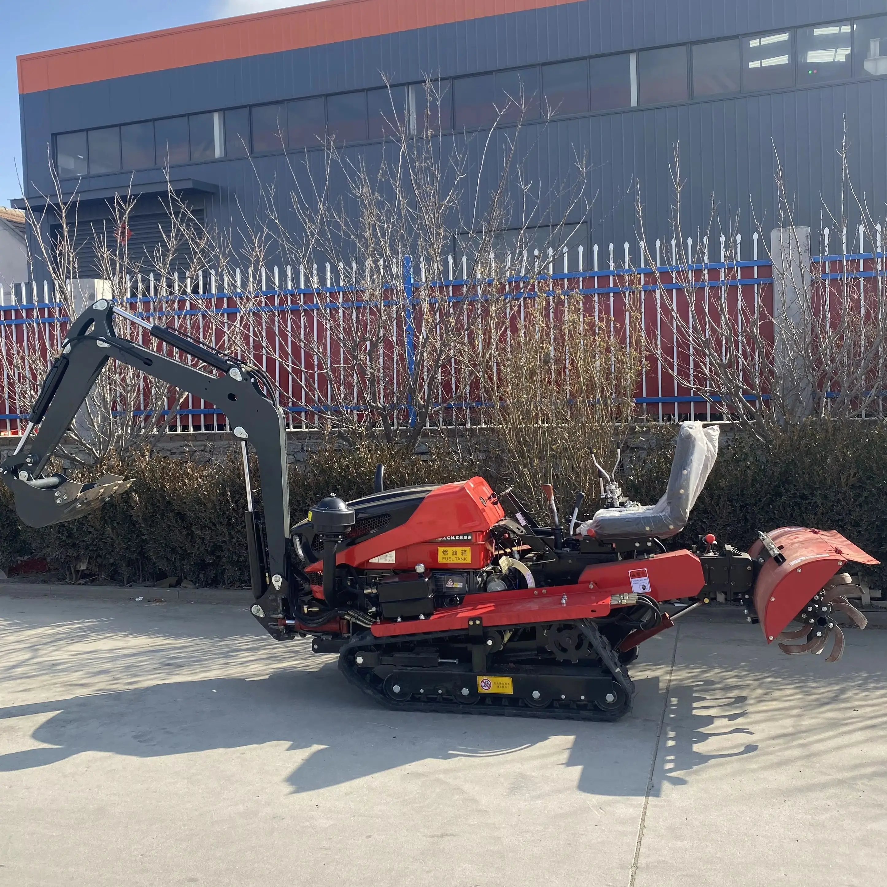 

Многофункциональный сельскохозяйственный трактор-культиватор на гусеничном ходу, дизельный, 25 л.с., индивидуальная комплектация