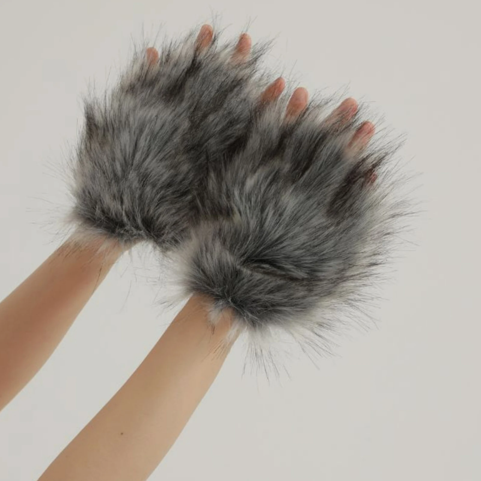 Halloween Plush Wolf Claw Gloves Grey Hairy Werewolf Paw Costume Mitten for Kids and Adults