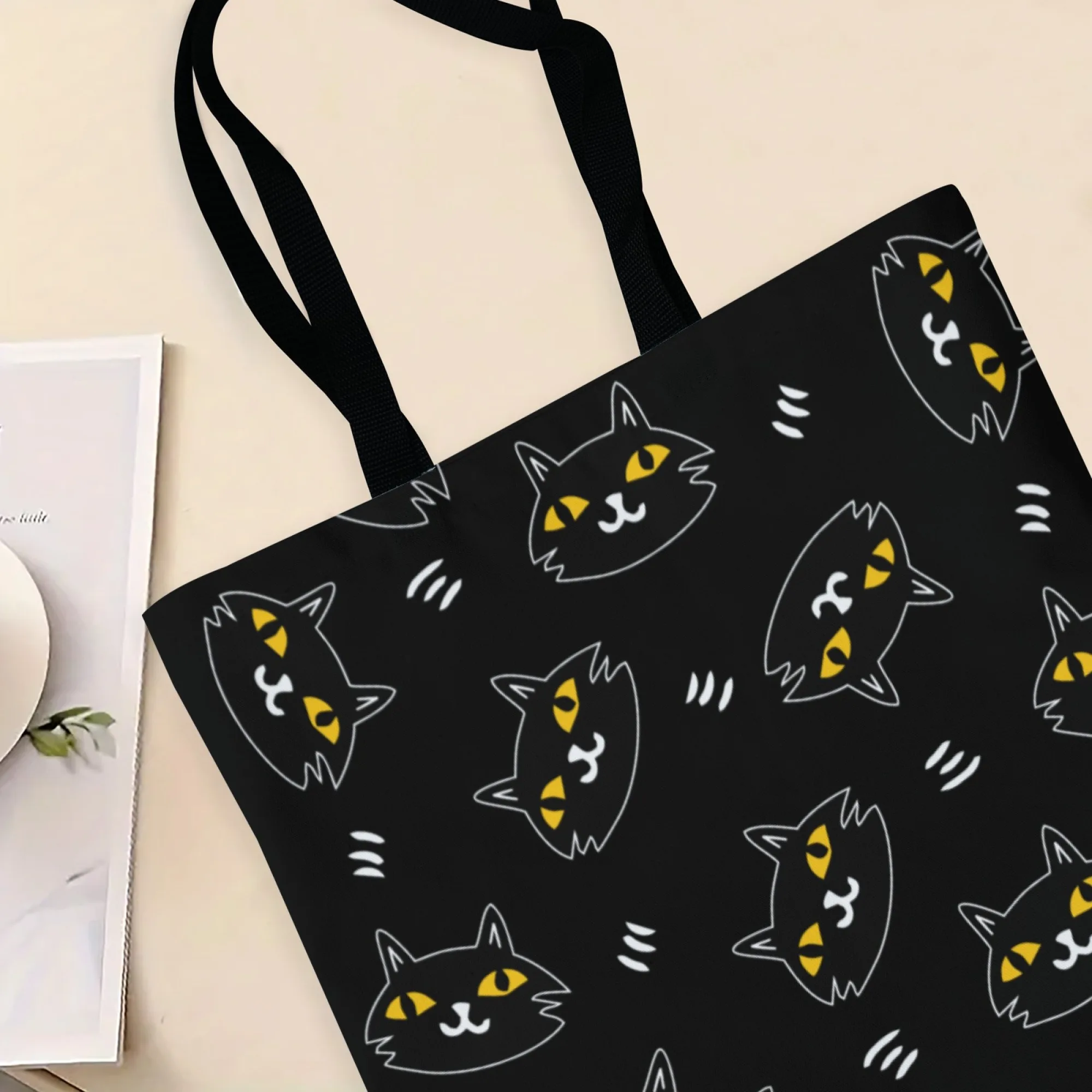Women's Minimalist Black Cat Canvas Tote Bag Yellow-Eyed Kitten Graffiti Shoulder Bag for Daily Use Lightweight Durable Handbag