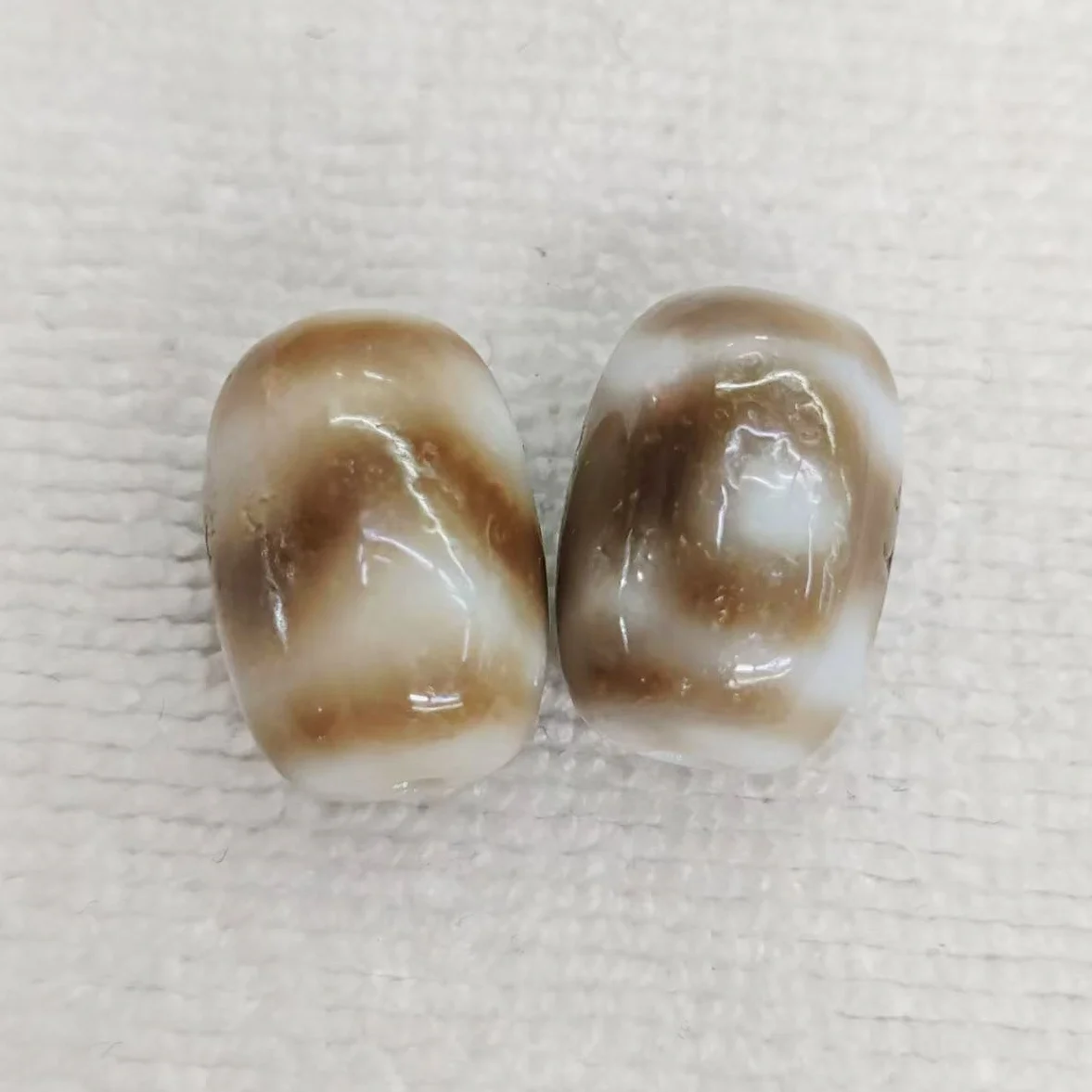 

2pcs Taiwan infiltration Boutique Gray Leather Patina Weathered Agate Bead Necklace Pendant Bracelet DIY Accessories Dzi