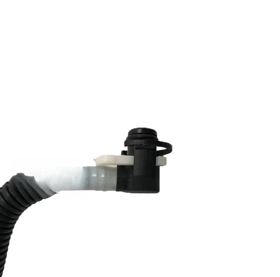 Automotive Parts Engine Fuel Pipe Return Pipe 6110702032 6110707632
