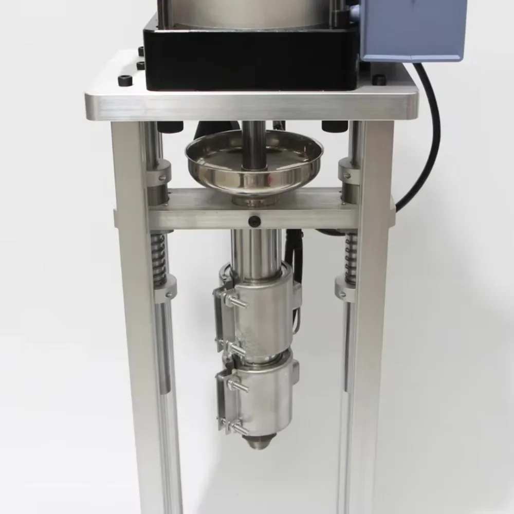 Small household vertical injection molding machine USB charging head power switch plug plastic product forming machine