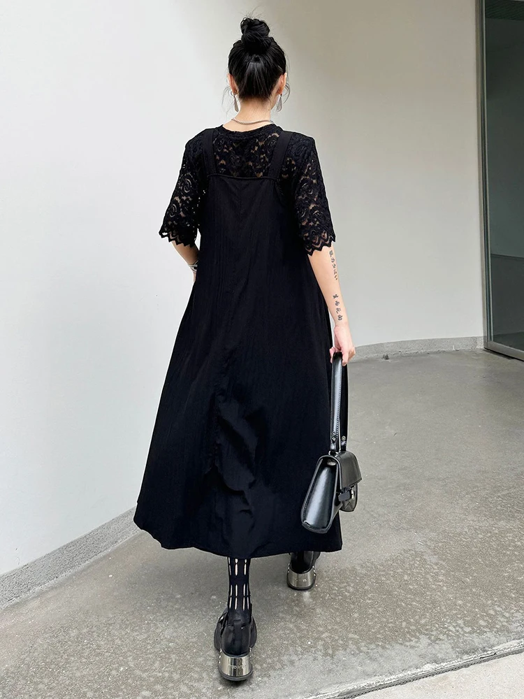 [EAM] Women Black Pleated Big Size Casual Strap Dress New Square Collar Sleeveless Fashion Tide Spring Autumn 2024  1DH5849