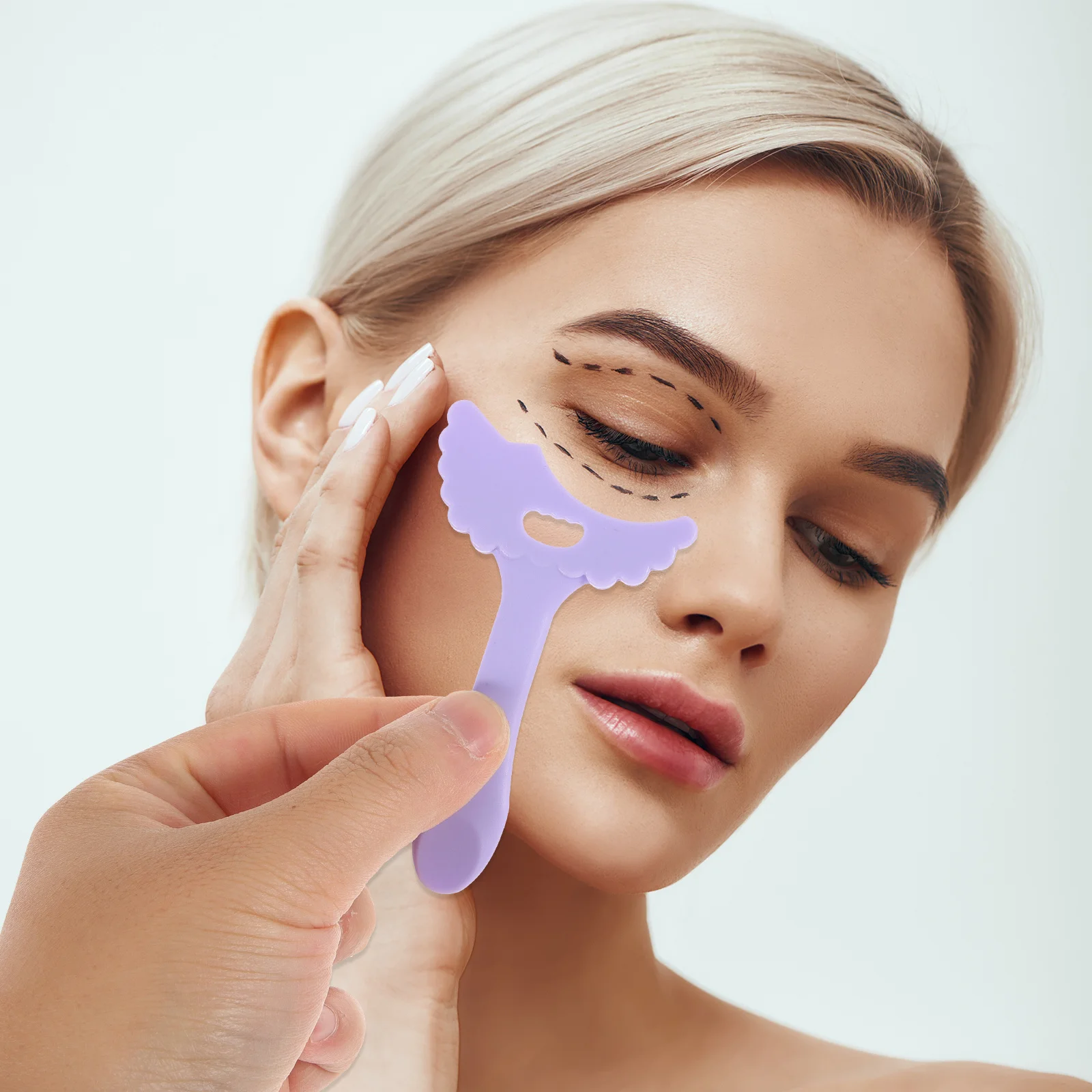 

3Pcs Silicone Eyeliner Aid Tool Reusable Eye Makeup Stencils Multi-Functional Eyeliner Applicator Tool for Women