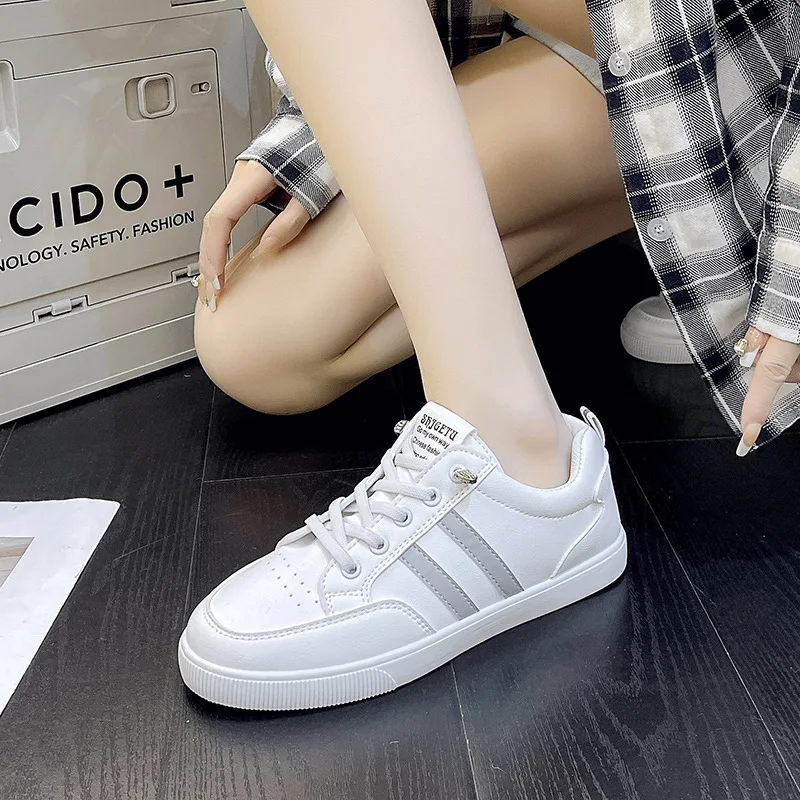 Women Sneakers Casual Vulcanized Shoes White Leather Walking Flats Shoes Woman Sports Shoes Zapatillas De Mujer 2024