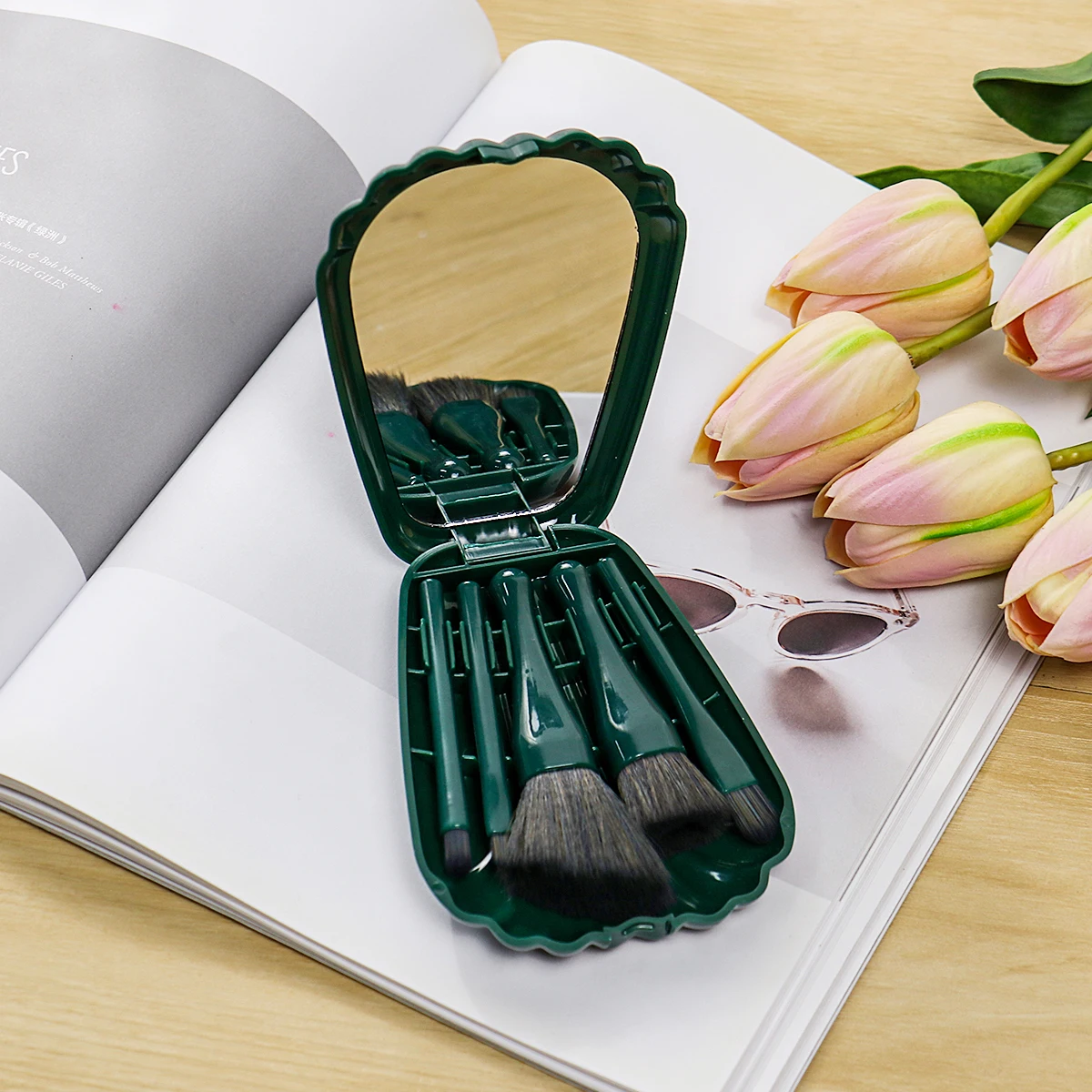 Juego de brochas de maquillaje portátil, herramienta de reparación de belleza, espejo HD, nanofibra suave, nueva moda