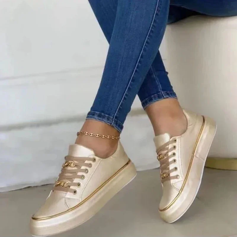 Sepatu kets wanita 2024, sepatu kulit rantai nyaman ujung bulat, sepatu Sneakers bertali untuk berjalan, sepatu vulkanisir