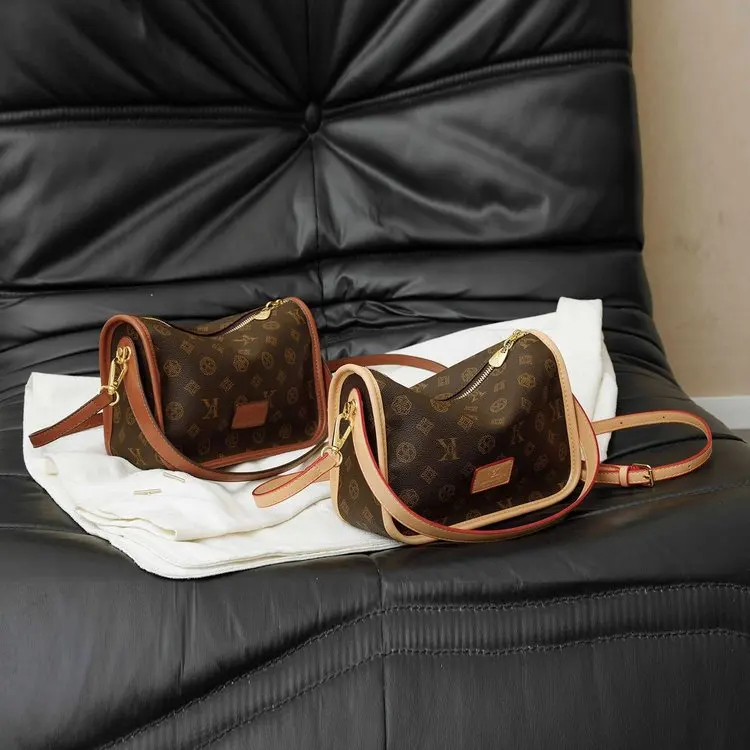 

2026 New Women's Luxury Square Bag, Adjustable Strap Underarm Shoulder Crossbody Bag, Elegant for Work Commute Ladies Hand Bags