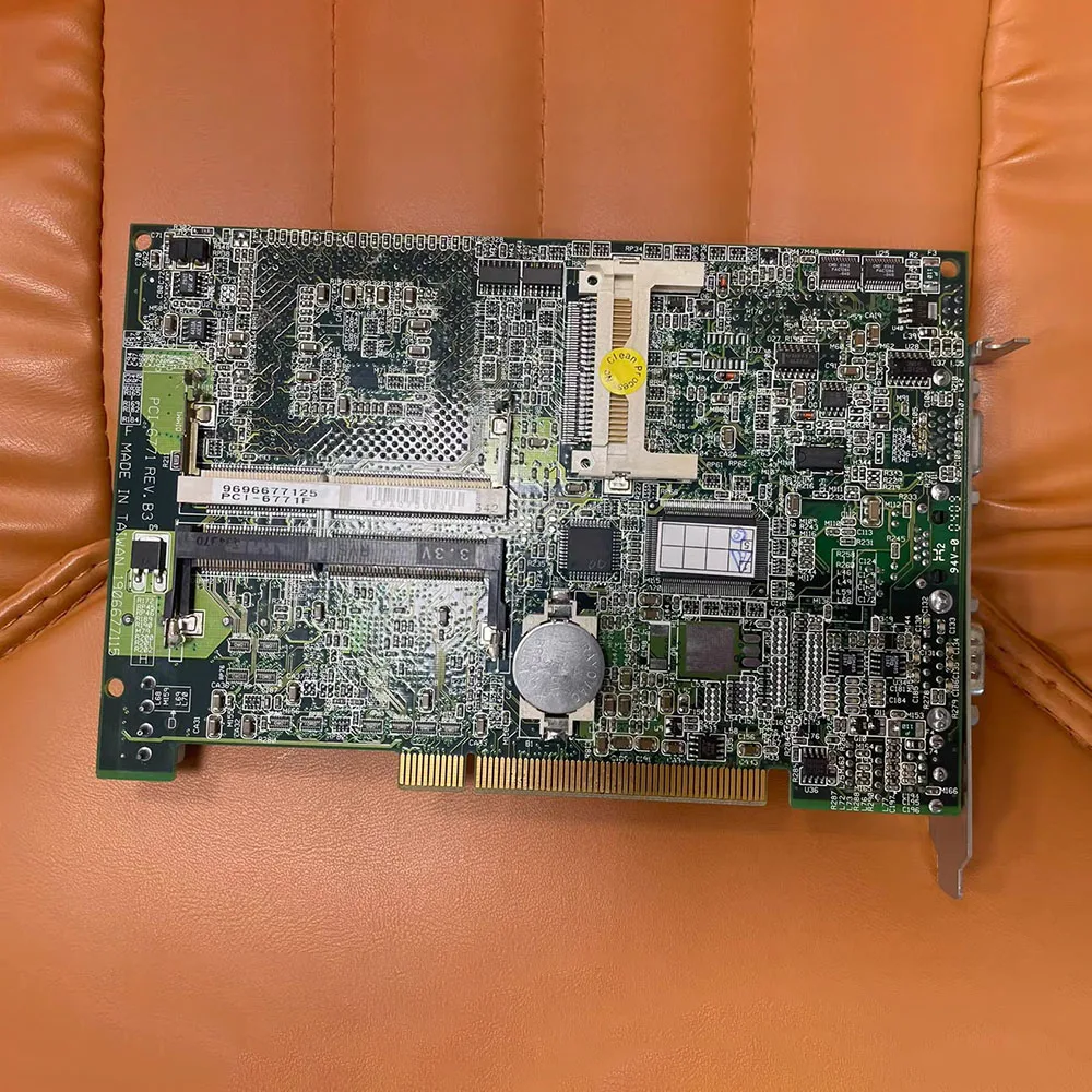 

Материнская плата для промышленного медицинского оборудования Advantech PCI-6771 REV: B3 PCI-6771F