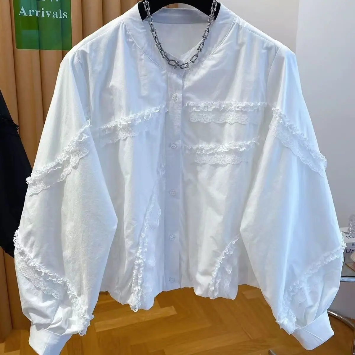

Женская блузка с кружевными вставками и круглым вырезом, летняя новинка 2026 года, модный свободный топ с длинными рукавами для защиты от солнца
