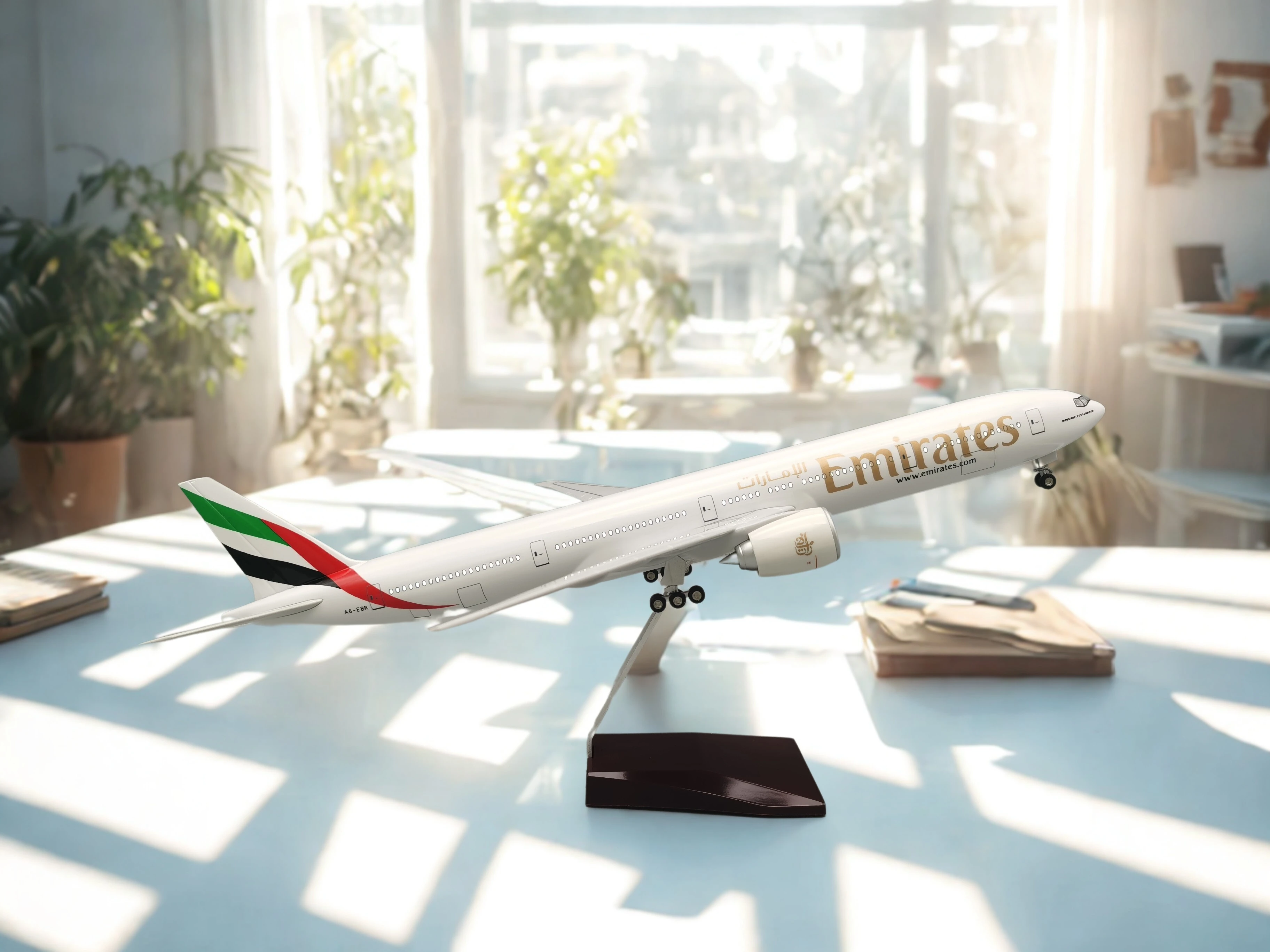 

airplane model 47cm Model Resin B777 Emirates Airlines Toy planes Diecast With LED Light & Stand for Collections and Displays