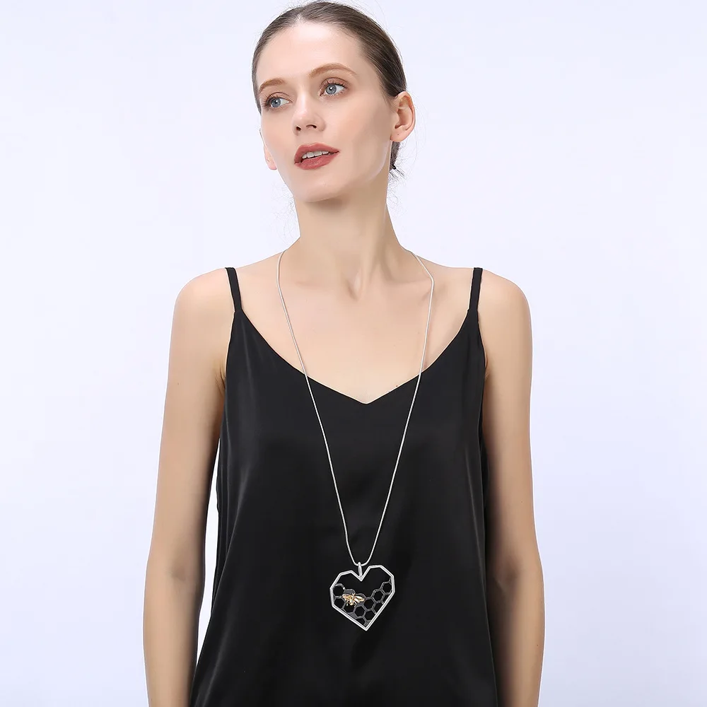 jewelry popular necklace European and American foreign trade retro honeycomb splicing women's long alloy swe