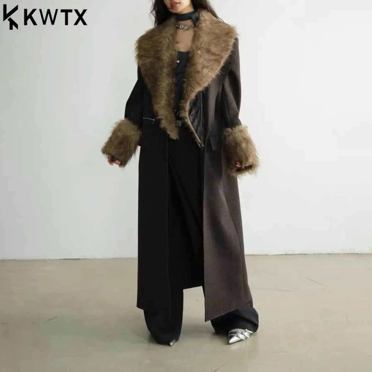 

KWTX женский длинный однобортный плащ с меховым воротником, однотонные карманы на молнии, шикарная верхняя одежда в стиле ретро 2200, осень-зима