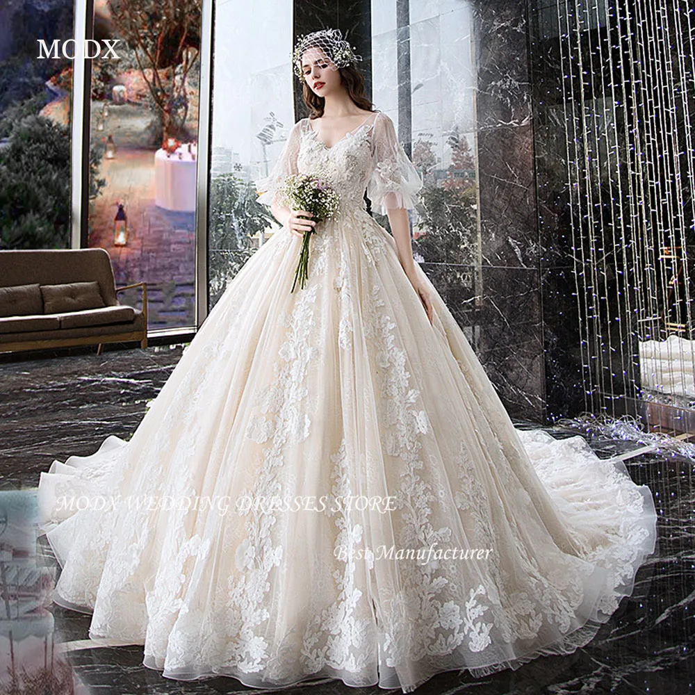 MODX Princess Lace Applique Wedding Dresses Ball Gown Puff Sleeves V Neck Bridal Gowns Luxury Bride Dress Photo shoot Vesstidos