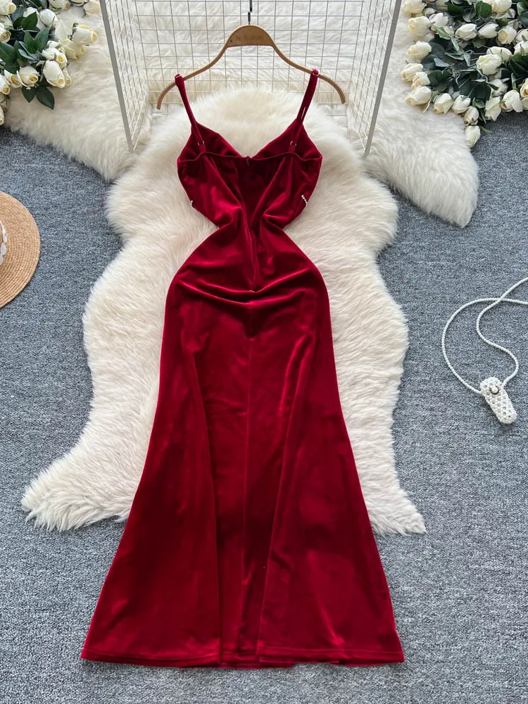 エレガントなベルベットロングドレス レディース ハイウエスト フィッシュテールガウン 重装飾ストラップ スプリットスタイル シティ通勤 韓国風