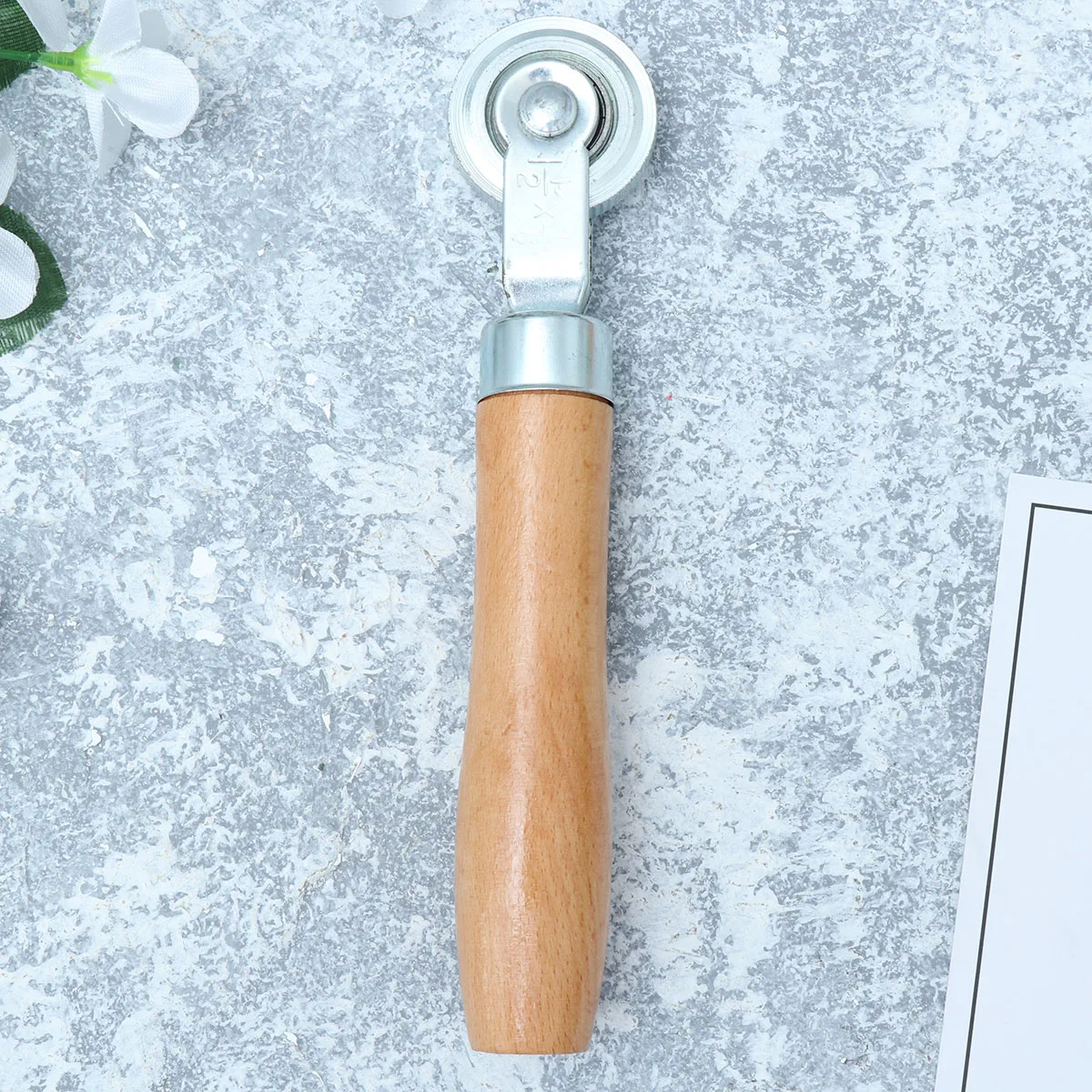 

Repair Tool Wooden Handle Bearing For Car Patch Adhesion Tool Tyre Bearing Roller Car Tyre Repair Roller