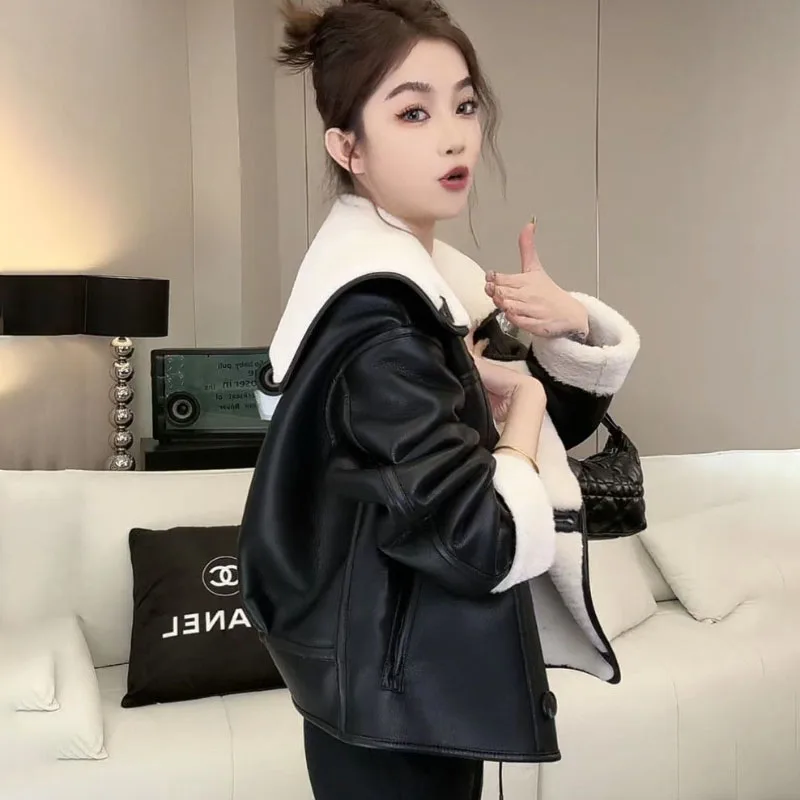 Fur One Leather Jacket Women Short Outwear 2024 Autumn Winter New Mao Mao Jackets Loose Large Lapel Thick Warm Leather coat Tops