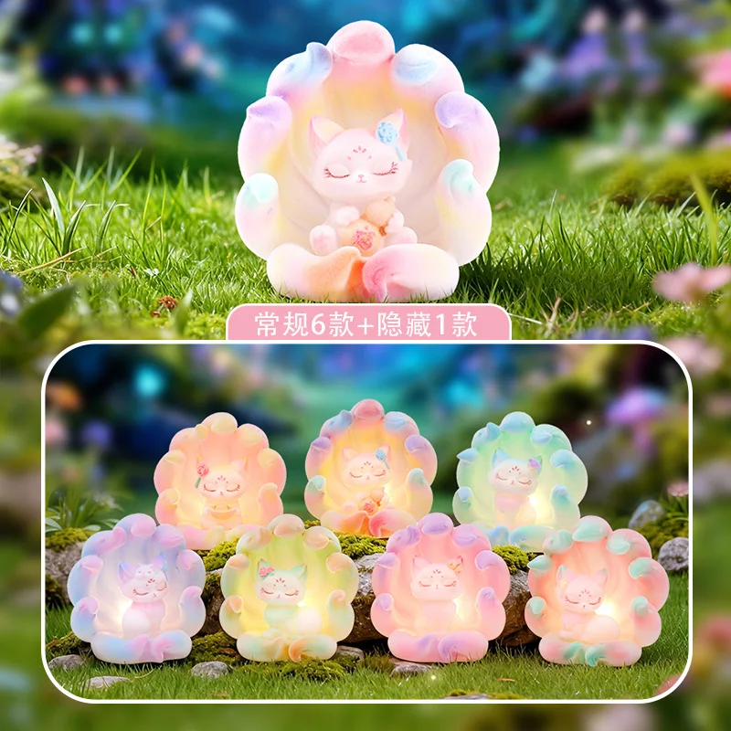 

Ночник-сюрприз «Девятихвостая лиса» (Kawaii): 6 обычных + 1 скрытая коллекционная фигурка, светящийся декор для стола, идеальный подарок для детей