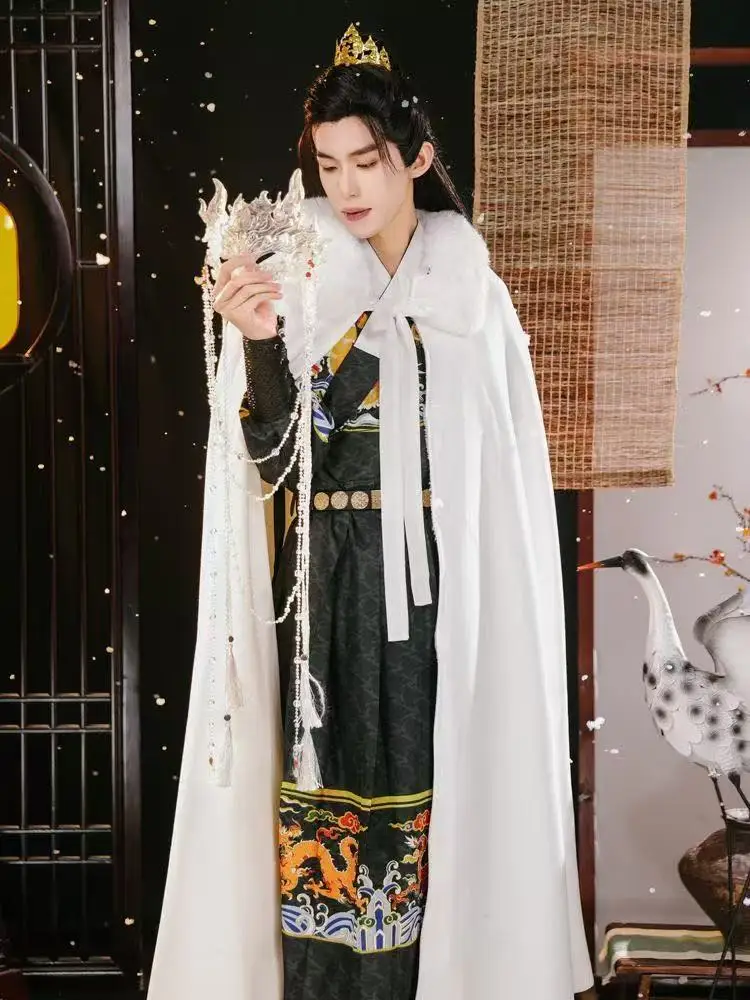 Vintage Brave Kylin Cloak Traditional Large Plush Collar Mascot Clouds Printing Long Robe Halloween Swordsman Cosplay Outer Cape