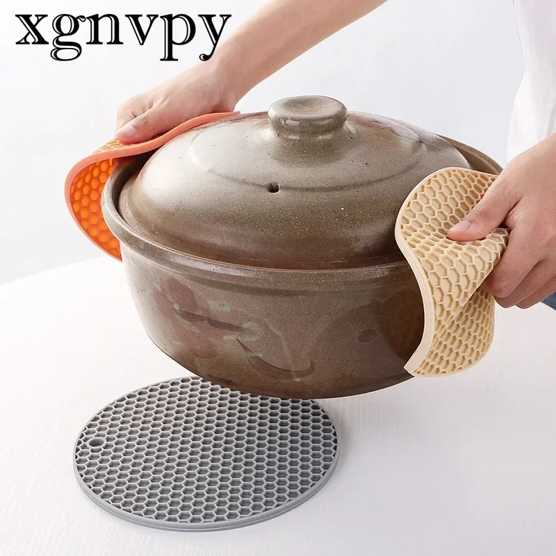 xgnvpy Silicone Mat Coaster Food Grade Non-slip Placemat Table Protection Kitchen Accessory Gadget Round Cup Mat