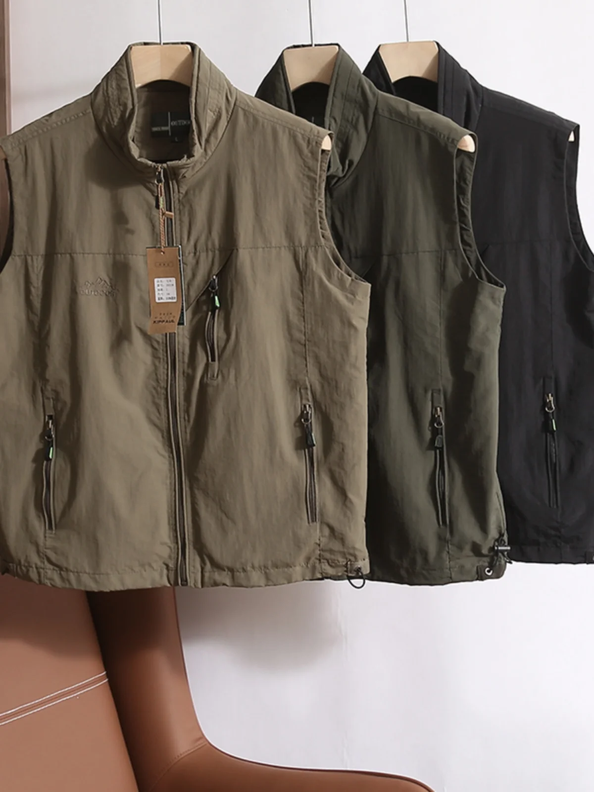 Waterproof Breathable Men's Fashion Outdoor Zipper Collar Multi-Pocket Quick Dry Workwear Vest Standard Fit Business Casual