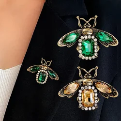 Vintage Rhinestone Bee Brooch CZ Emerald Bumblebee Insect Lapel Pins For Women Men Clothing Hat Bag Accessories Party Gifts