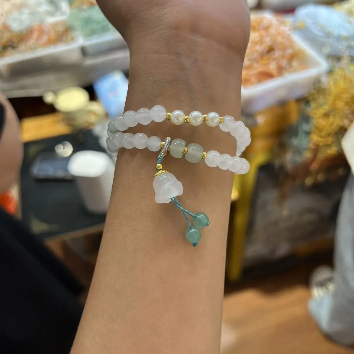 Tianshan Cui bracelet women with chalcedony lily of the valley flowers, send friends and girlfriends fresh niche