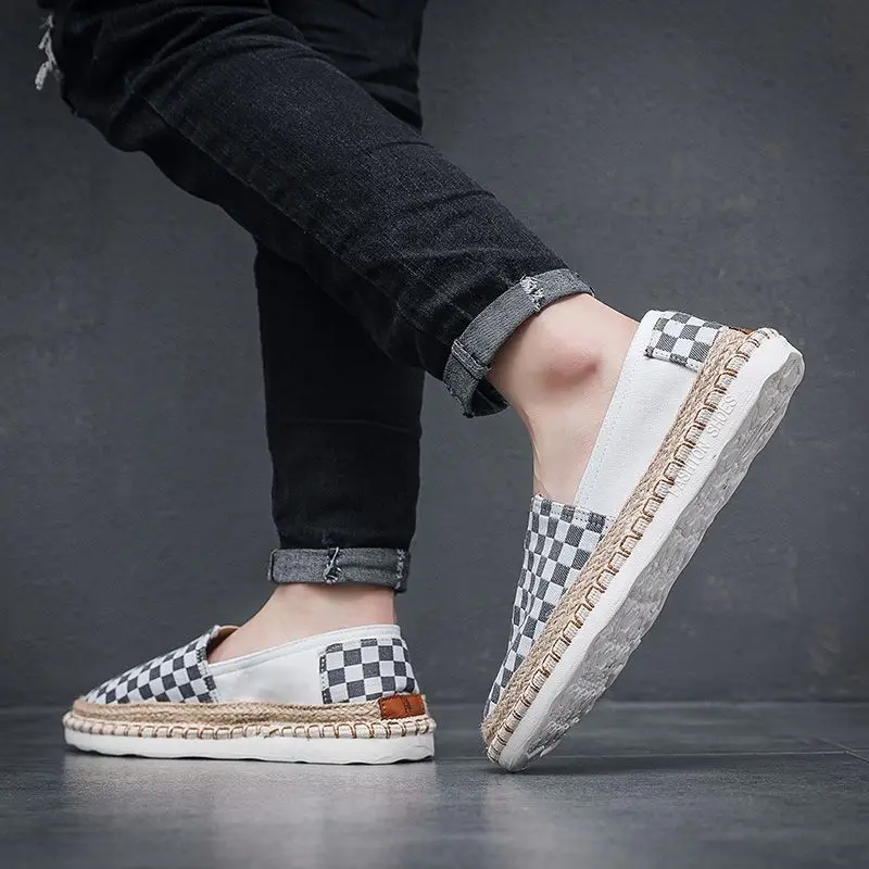Breathable Plaid Slip on Cloth Shoes Men New Shallow Mouth Driving Loafers Casual Fisherman Style