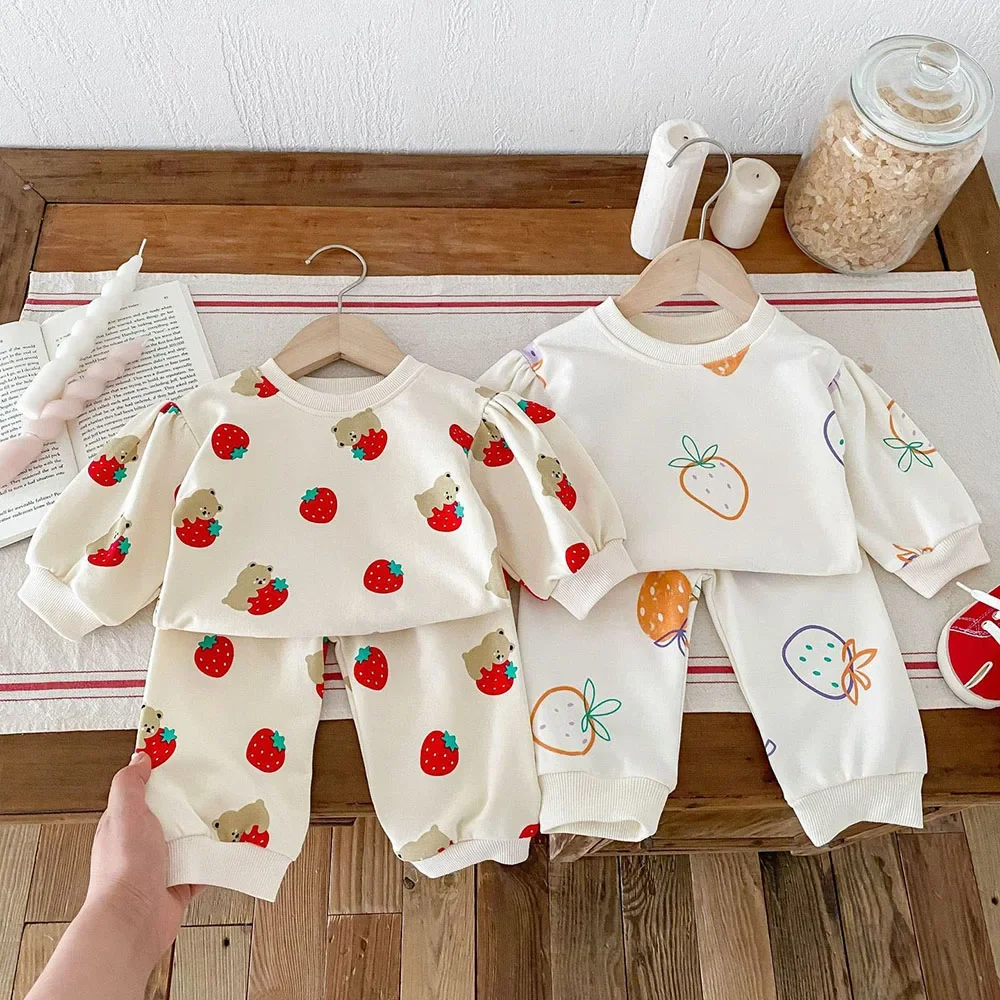 2024 Autumn Baby Clothing Set Toddler Girls Cartoon Strawberry Top and Pants 2Pcs Cotton Kids Boys Pullover Outwear Baby Suit