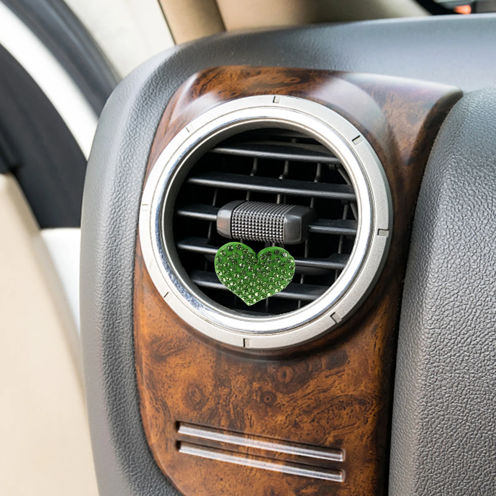 

Elegant Heart Shaped Car Vent Clips Rhinestone Aromatherapy Diffuser Fresh Fragrance Universal Compact Air Outlet Accessories