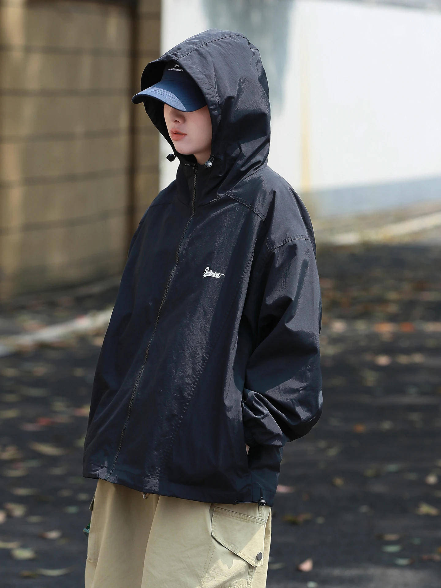 

Весенне-осенняя тонкая спортивная уличная куртка унисекс с капюшоном, ветрозащитная, легкая, из полиэстера, повседневная, модная